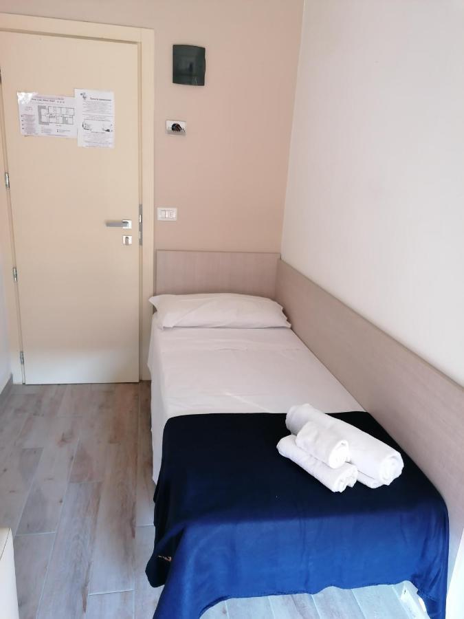 Hotel Luna Rimini Eksteriør billede